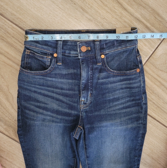 Madewell Curvy High-Rise Skinny Jeans in Lanette Wash - Picture 6 of 14